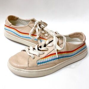 soludos | rainbow wave embroidered leather sneakers chill out pebbled pink 6.5